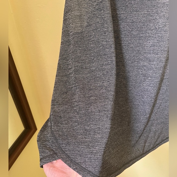 NWOT Lululemon Grey In a Cinch Gathered Back Tank Top, Size Small - Picture 2 of 4